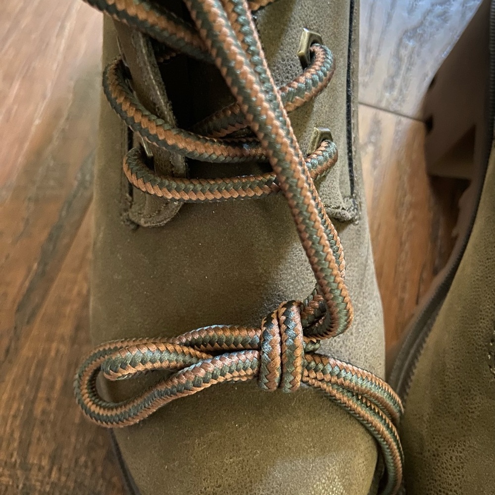 Universal Thread Boots - Picture 14 of 14